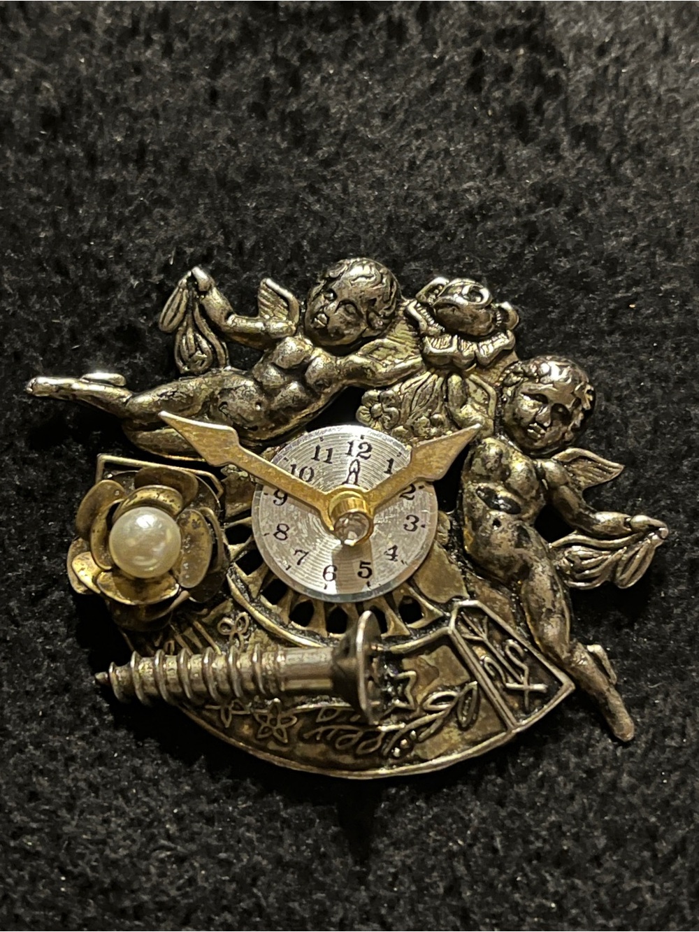 Vintage Cherub Angel Clock Face Brooch Gold Tone Pearl Ornate Pin